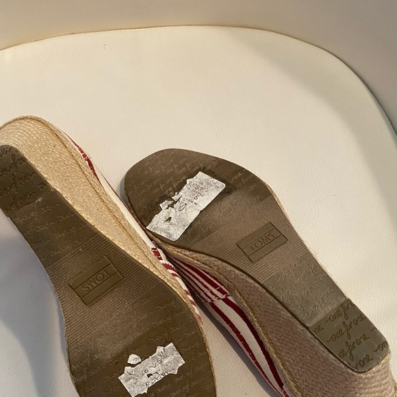 TOMS espadrille style peep toe pumps - Picture 6 of 9